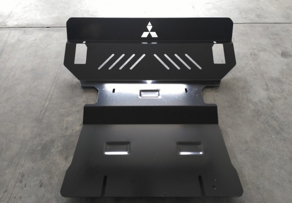 Protection sous moteur et de la radiateur Mitsubishi Pajero 3 (V60, V70)