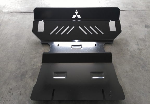 Protection sous moteur et de la radiateur Mitsubishi Pajero 3 (V60, V70)