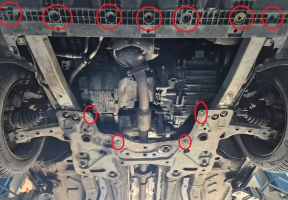 Protection sous moteur et de la boîte de vitesse Alfa Romeo Giulietta