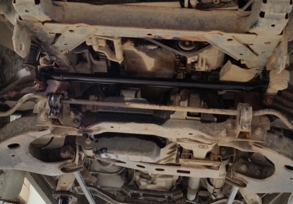 Protection sous moteur et de la radiateur Nissan Pick Up