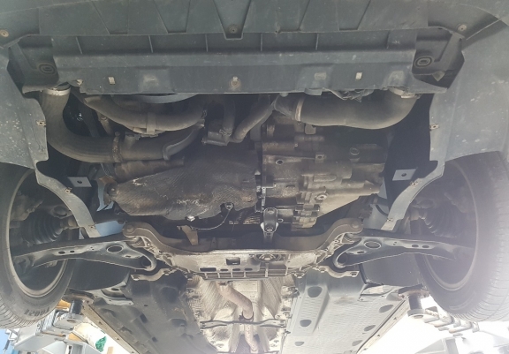 Protection sous moteur et de la boîte de vitesse VW Passat B7