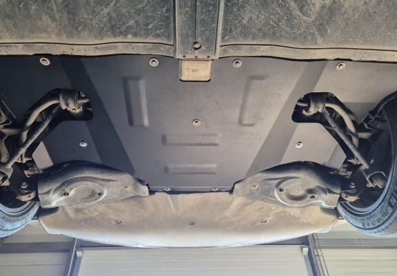 Protection sous moteur électrique arrière Tesla Model Y