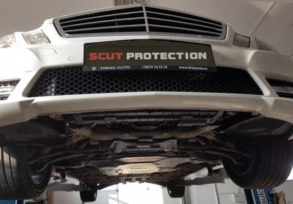 Protection sous moteur et de la radiateur Mercedes E-Classe W212