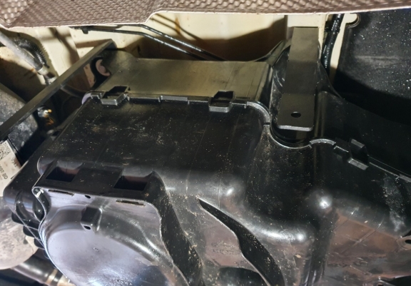 Protection réservoir AdBlue Ford Transit Custom