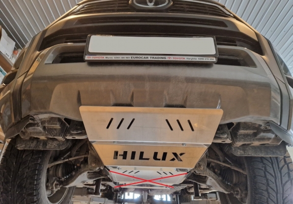 Protection de radiateur Toyota Hilux Invincible - Aluminium