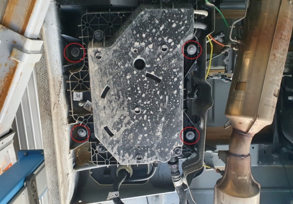 Protection réservoir AdBlue Renault Master 3 - Model 2