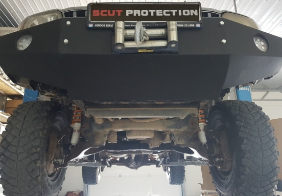 Protection sous moteur et de la radiateur Toyota Land Cruiser J90 / J95