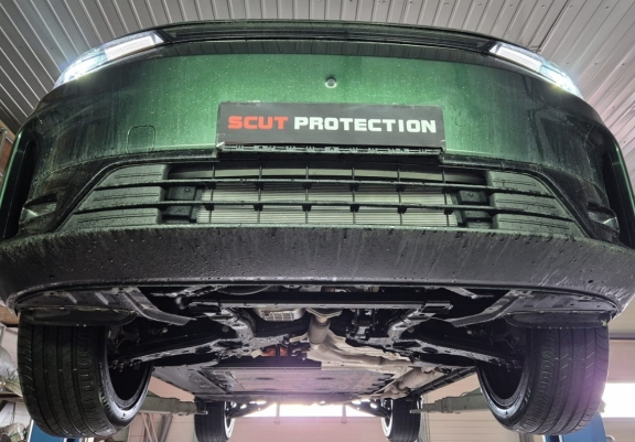 Protection sous moteur et de la boîte de vitesse Leapmotor C10