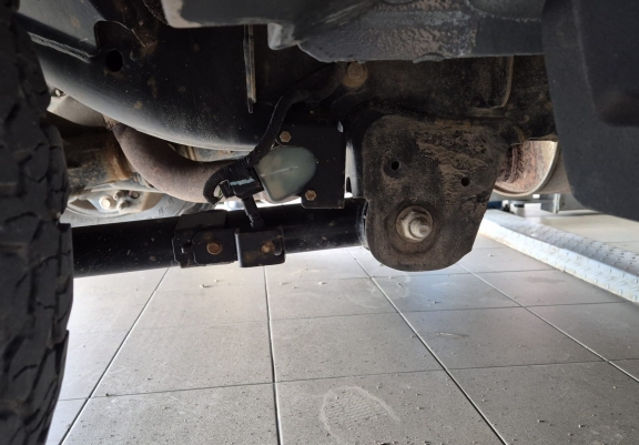 Tôle de protection en aluminium du capteur de bras de suspension arrière Ford Ranger Raptor